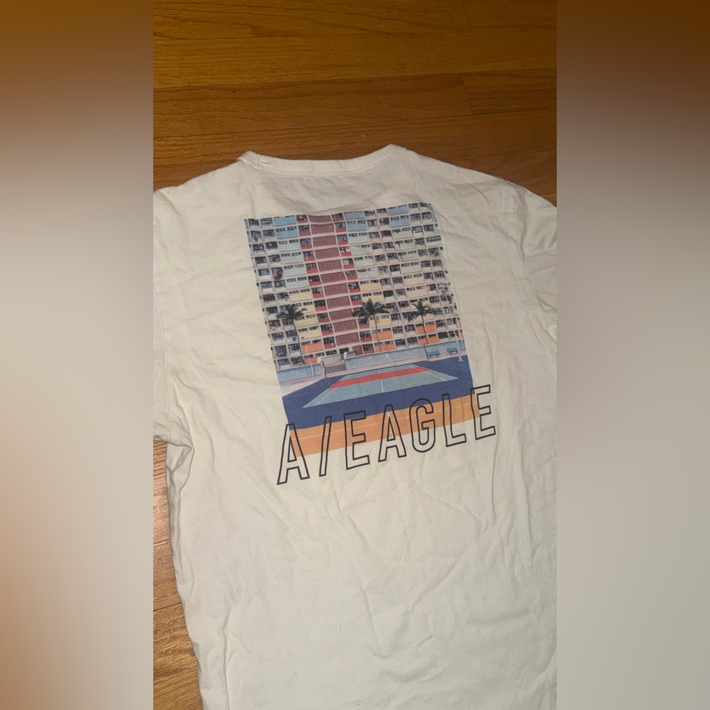 American Eagle Outfitters Classic White Tee